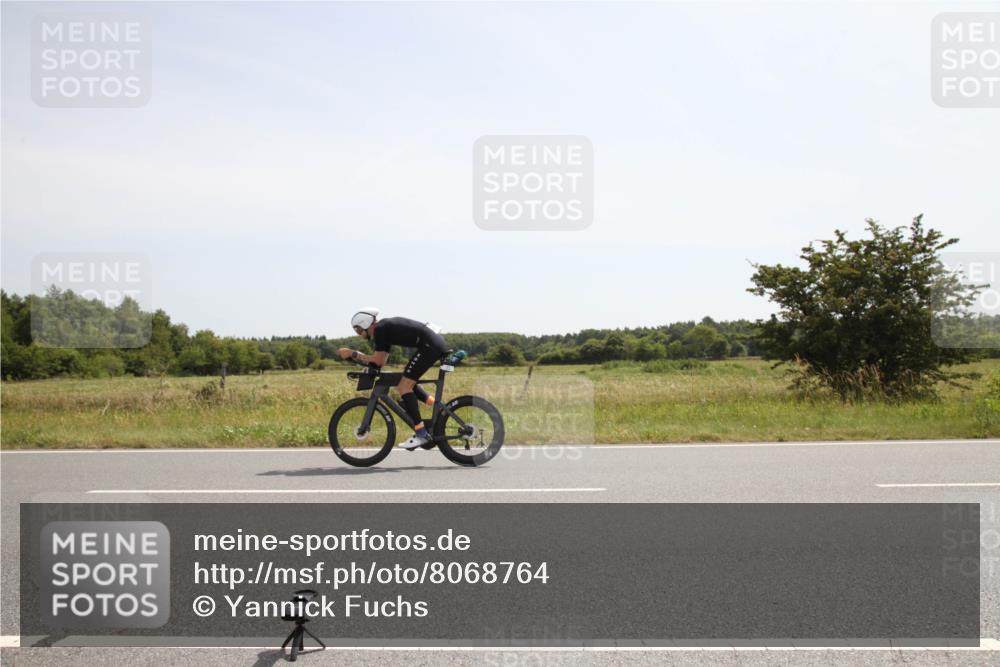 22.06.2025 - Viking Triathlon Yannick Fuchs http://msf.ph/oto/8068764 22.06.2025 12:04:52 Radfahren 9, 26, 80, 101, 272, 299, 362, 496 meine-sportfotos.de