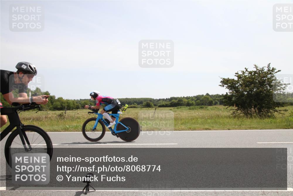 22.06.2025 - Viking Triathlon Yannick Fuchs http://msf.ph/oto/8068774 22.06.2025 12:04:54 Radfahren 9, 26, 80, 272, 299, 496 meine-sportfotos.de