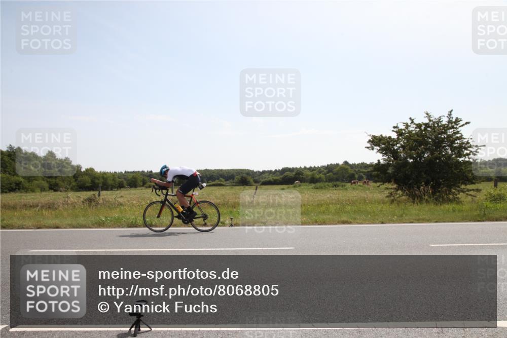22.06.2025 - Viking Triathlon Yannick Fuchs http://msf.ph/oto/8068805 22.06.2025 11:30:08 Radfahren 376, 651 meine-sportfotos.de