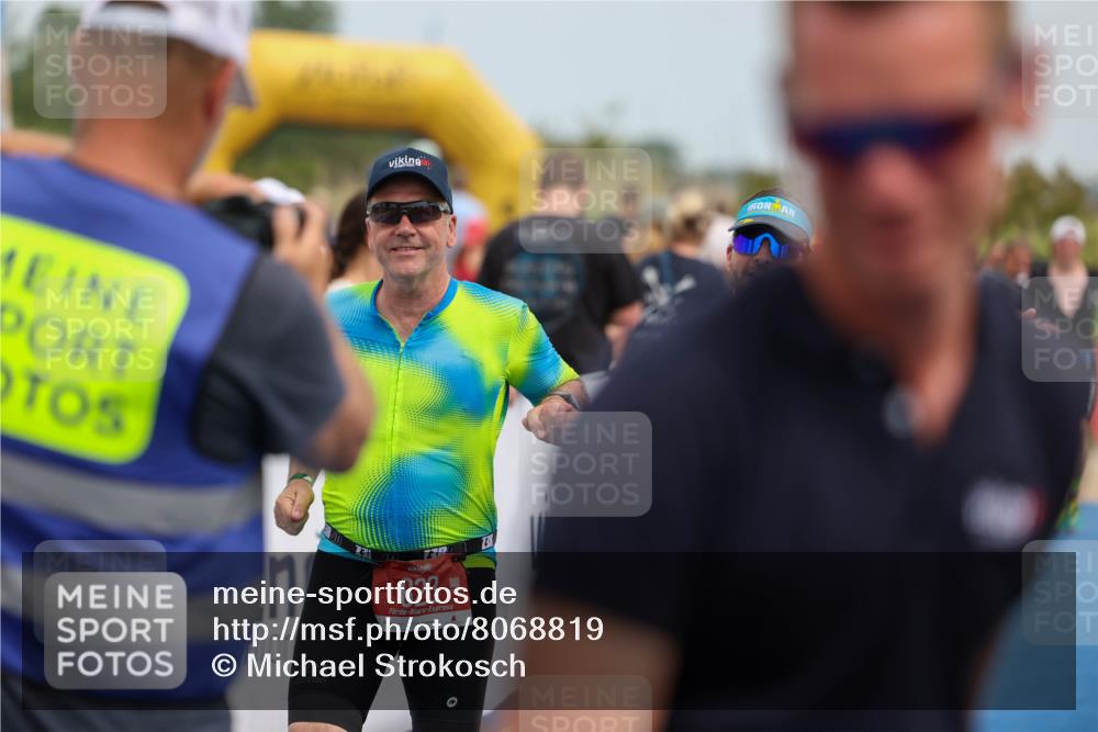 22.06.2025 - Viking Triathlon Michael Strokosch http://msf.ph/oto/8068819 22.06.2025 15:13:09 Ziel 98, 337, 623 meine-sportfotos.de