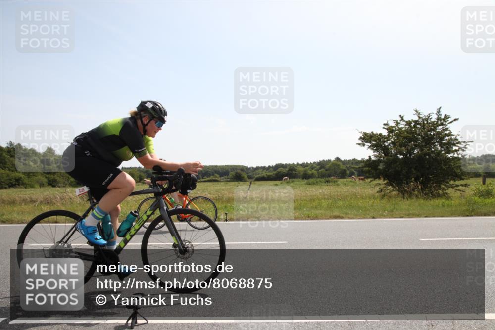 22.06.2025 - Viking Triathlon Yannick Fuchs http://msf.ph/oto/8068875 22.06.2025 11:30:33 Radfahren 41, 246, 268, 636 meine-sportfotos.de