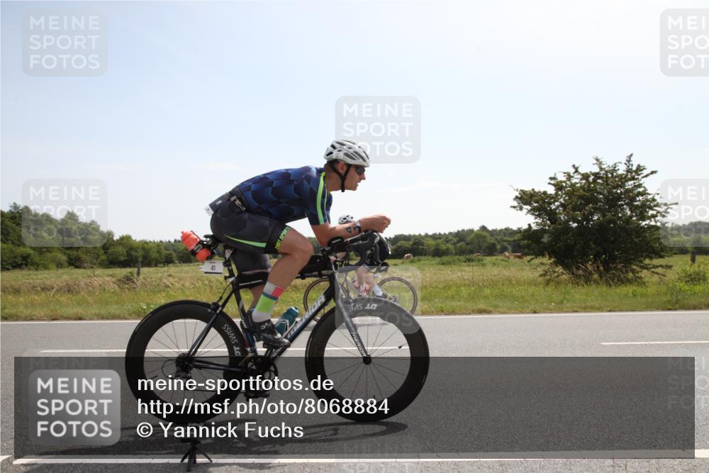 22.06.2025 - Viking Triathlon Yannick Fuchs http://msf.ph/oto/8068884 22.06.2025 11:30:35 Radfahren 41, 246, 268, 636 meine-sportfotos.de