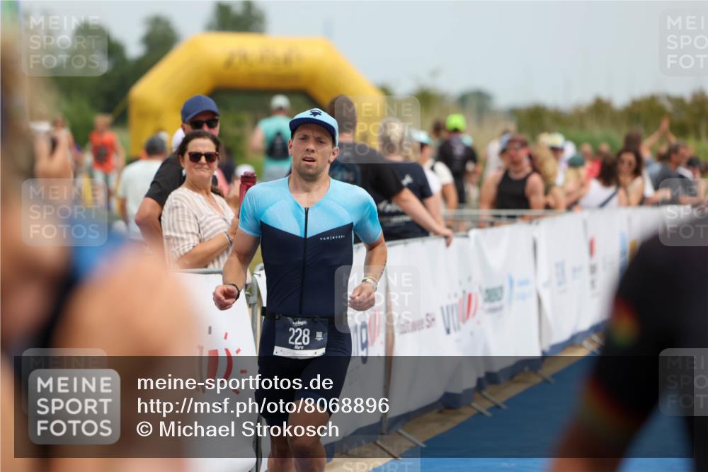 22.06.2025 - Viking Triathlon Michael Strokosch http://msf.ph/oto/8068896 22.06.2025 15:13:20 Ziel 98, 228, 337, 395, 415 meine-sportfotos.de