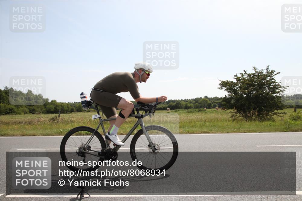 22.06.2025 - Viking Triathlon Yannick Fuchs http://msf.ph/oto/8068934 22.06.2025 11:30:59 Radfahren 329, 335, 511, 535 meine-sportfotos.de
