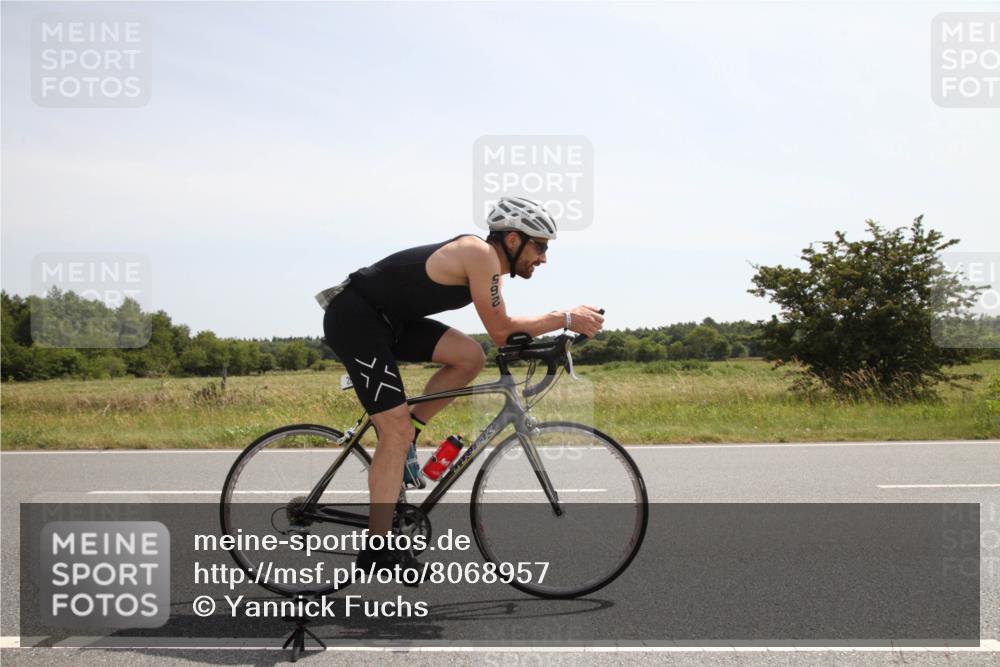 22.06.2025 - Viking Triathlon Yannick Fuchs http://msf.ph/oto/8068957 22.06.2025 12:05:56 Radfahren 20, 265, 387 meine-sportfotos.de