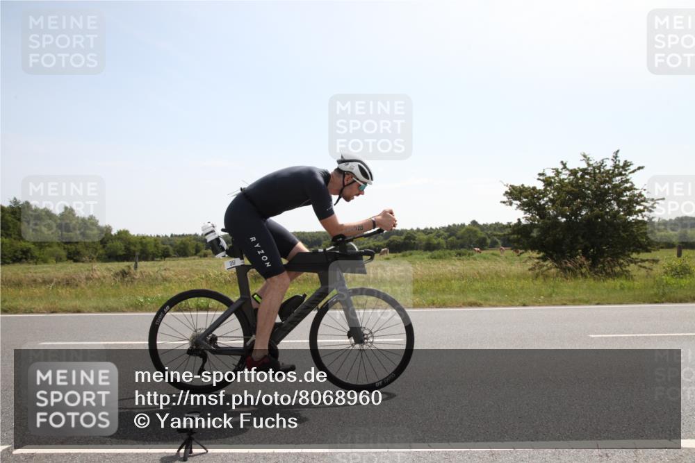 22.06.2025 - Viking Triathlon Yannick Fuchs http://msf.ph/oto/8068960 22.06.2025 11:31:08 Radfahren 44, 139, 156, 358, 419 meine-sportfotos.de