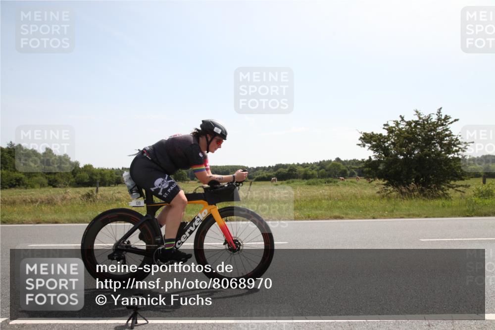 22.06.2025 - Viking Triathlon Yannick Fuchs http://msf.ph/oto/8068970 22.06.2025 11:31:11 Radfahren 139, 358, 419 meine-sportfotos.de