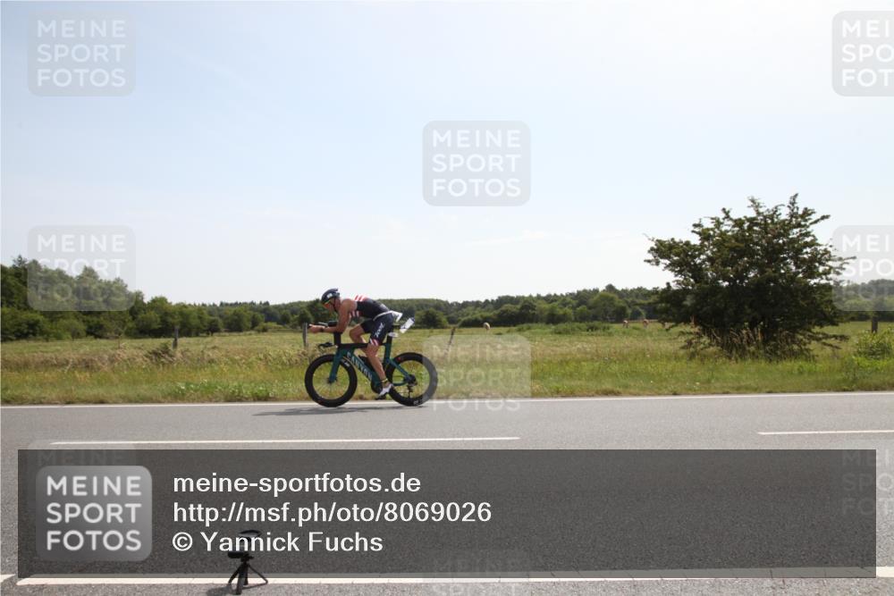 22.06.2025 - Viking Triathlon Yannick Fuchs http://msf.ph/oto/8069026 22.06.2025 11:32:02 Radfahren 13, 148, 173, 189, 191, 340, 444, 458 meine-sportfotos.de
