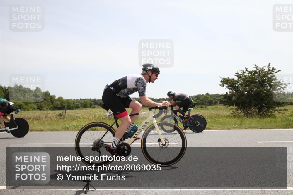 22.06.2025 - Viking Triathlon Yannick Fuchs http://msf.ph/oto/8069035 22.06.2025 12:06:27 Radfahren 76, 161, 215, 289, 367, 372 meine-sportfotos.de