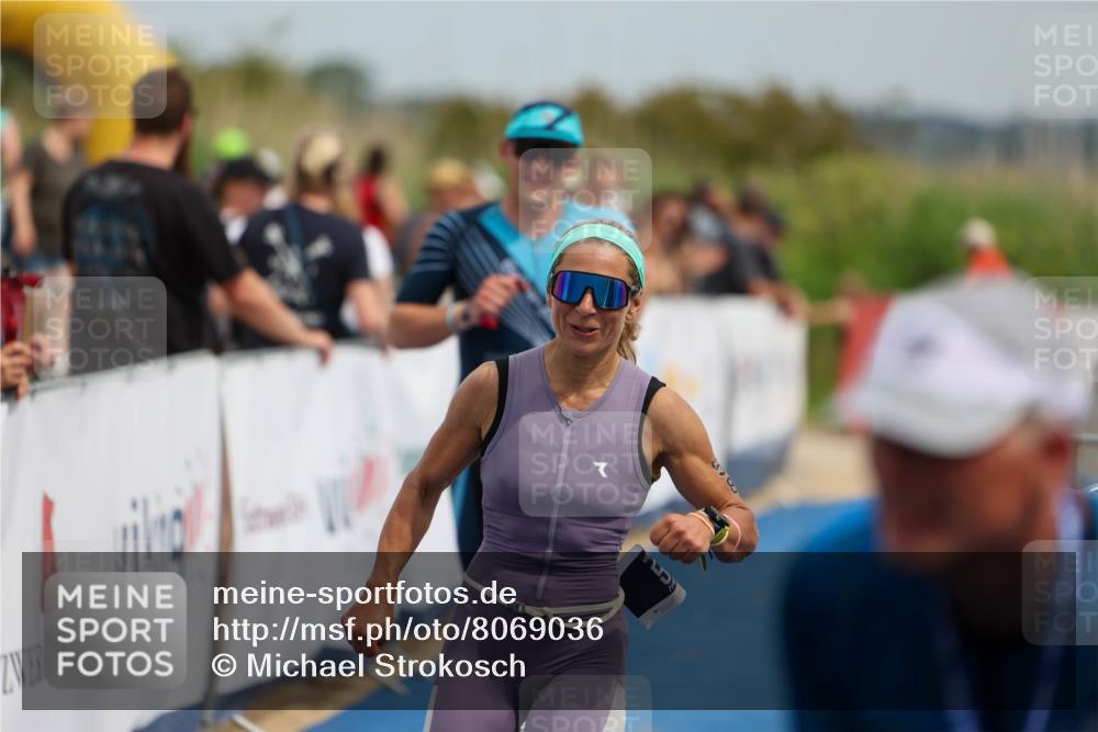 22.06.2025 - Viking Triathlon Michael Strokosch http://msf.ph/oto/8069036 22.06.2025 15:14:20 Ziel 58, 124 meine-sportfotos.de