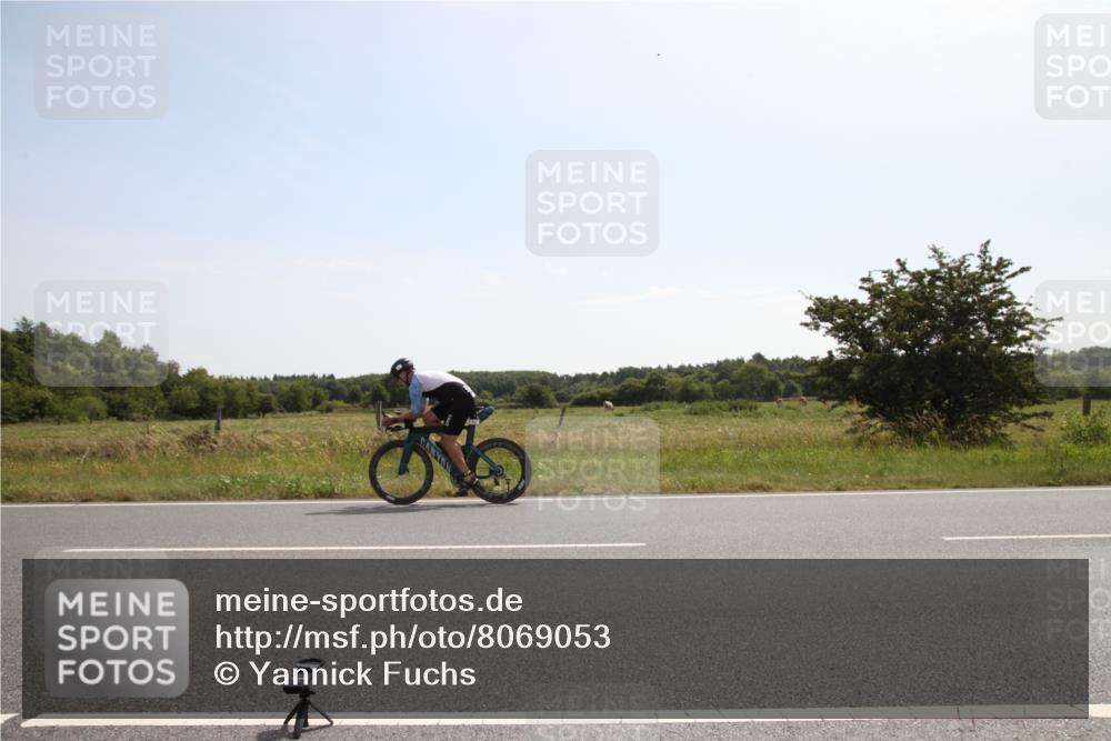 22.06.2025 - Viking Triathlon Yannick Fuchs http://msf.ph/oto/8069053 22.06.2025 11:32:06 Radfahren 13, 173, 191, 444, 458 meine-sportfotos.de