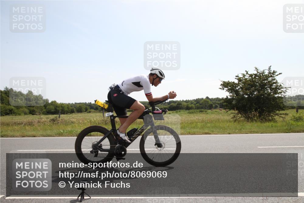 22.06.2025 - Viking Triathlon Yannick Fuchs http://msf.ph/oto/8069069 22.06.2025 11:32:19 Radfahren 220, 238, 450 meine-sportfotos.de
