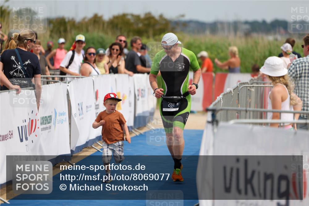22.06.2025 - Viking Triathlon Michael Strokosch http://msf.ph/oto/8069077 22.06.2025 15:14:31 Ziel 281 meine-sportfotos.de