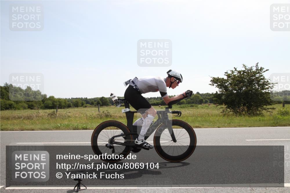 22.06.2025 - Viking Triathlon Yannick Fuchs http://msf.ph/oto/8069104 22.06.2025 11:32:39 Radfahren 8, 462, 653 meine-sportfotos.de