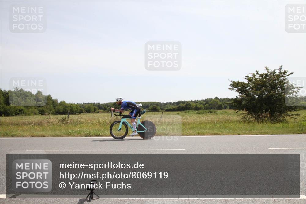 22.06.2025 - Viking Triathlon Yannick Fuchs http://msf.ph/oto/8069119 22.06.2025 12:07:21 Radfahren 3, 200, 469 meine-sportfotos.de