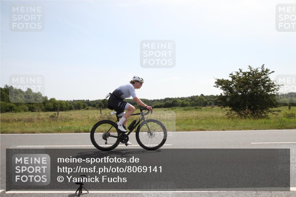 22.06.2025 - Viking Triathlon Yannick Fuchs http://msf.ph/oto/8069141 22.06.2025 11:32:50 Radfahren 89, 115, 644 meine-sportfotos.de