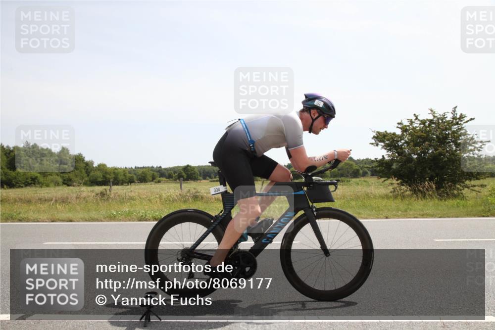 22.06.2025 - Viking Triathlon Yannick Fuchs http://msf.ph/oto/8069177 22.06.2025 12:08:00 Radfahren 157, 334 meine-sportfotos.de