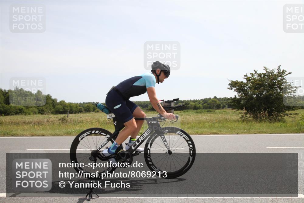 22.06.2025 - Viking Triathlon Yannick Fuchs http://msf.ph/oto/8069213 22.06.2025 12:08:15 Radfahren 29, 144, 228, 633 meine-sportfotos.de
