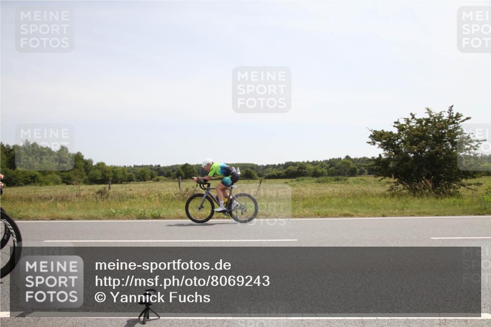 22.06.2025 - Viking Triathlon Yannick Fuchs http://msf.ph/oto/8069243 22.06.2025 12:08:22 Radfahren 34, 46, 164, 297, 321, 451 meine-sportfotos.de