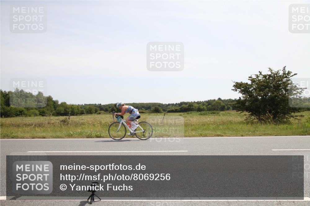 22.06.2025 - Viking Triathlon Yannick Fuchs http://msf.ph/oto/8069256 22.06.2025 12:08:29 Radfahren 91, 192 meine-sportfotos.de