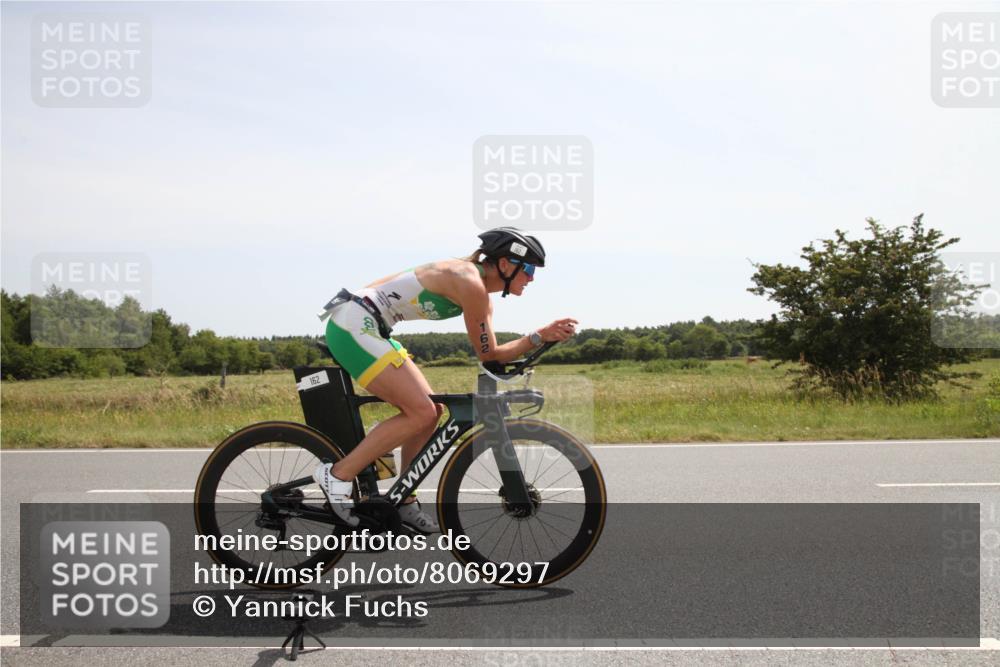 22.06.2025 - Viking Triathlon Yannick Fuchs http://msf.ph/oto/8069297 22.06.2025 12:08:51 Radfahren 162, 463, 632, 640 meine-sportfotos.de