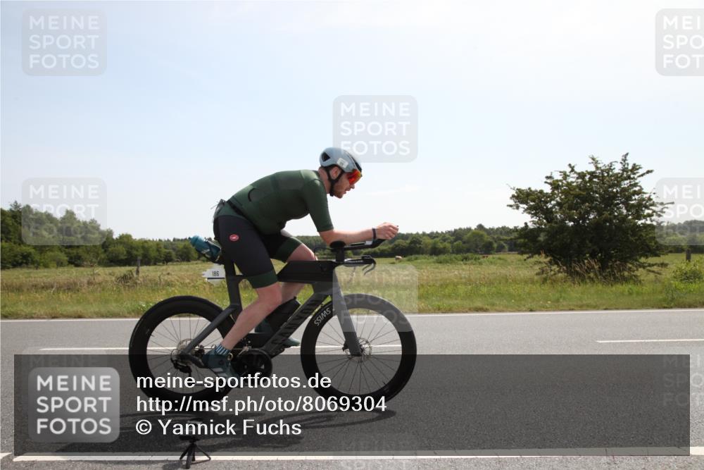 22.06.2025 - Viking Triathlon Yannick Fuchs http://msf.ph/oto/8069304 22.06.2025 11:34:10 Radfahren 65, 66, 186, 199, 330, 621 meine-sportfotos.de