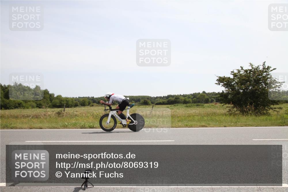 22.06.2025 - Viking Triathlon Yannick Fuchs http://msf.ph/oto/8069319 22.06.2025 12:08:58 Radfahren 14, 99, 117, 651 meine-sportfotos.de