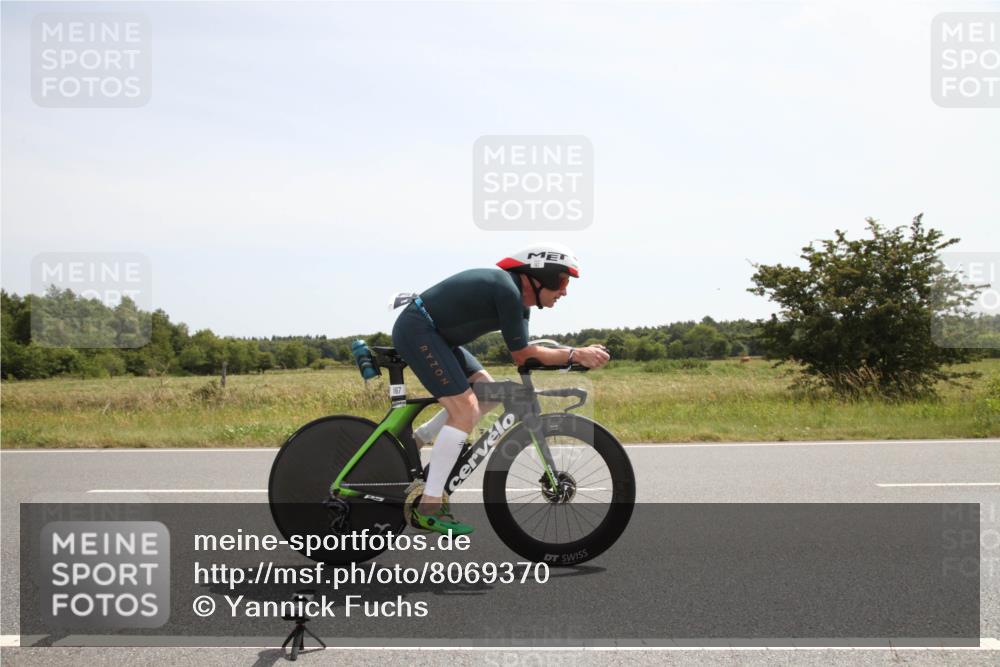 22.06.2025 - Viking Triathlon Yannick Fuchs http://msf.ph/oto/8069370 22.06.2025 12:09:35 Radfahren 167, 185 meine-sportfotos.de
