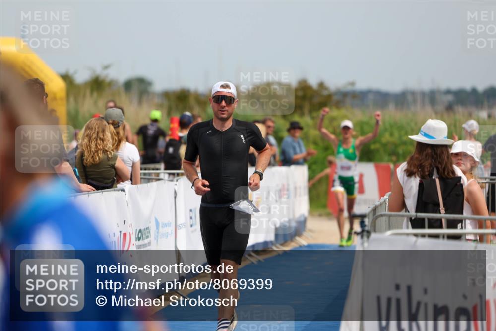 22.06.2025 - Viking Triathlon Michael Strokosch http://msf.ph/oto/8069399 22.06.2025 15:16:29 Ziel 266 meine-sportfotos.de