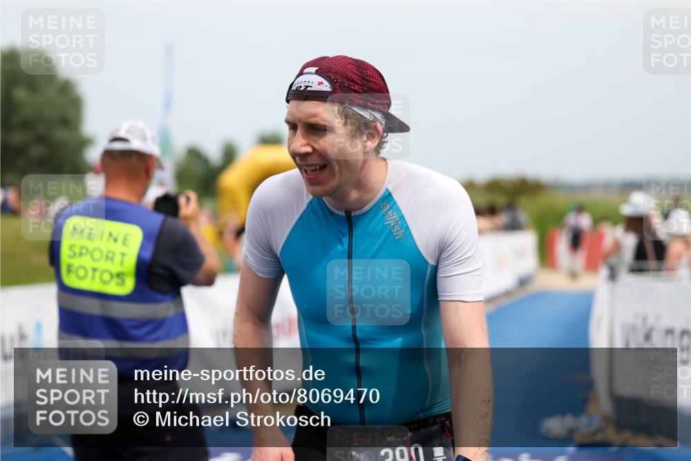 22.06.2025 - Viking Triathlon Michael Strokosch http://msf.ph/oto/8069470 22.06.2025 15:17:02 Ziel 390 meine-sportfotos.de