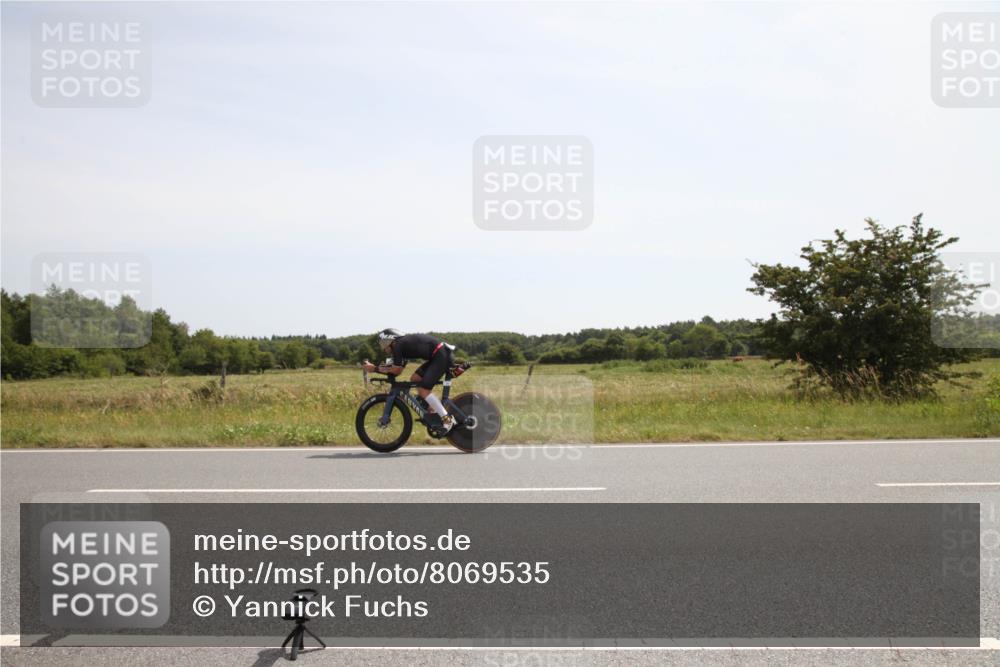 22.06.2025 - Viking Triathlon Yannick Fuchs http://msf.ph/oto/8069535 22.06.2025 12:09:56 Radfahren 298, 341, 542 meine-sportfotos.de