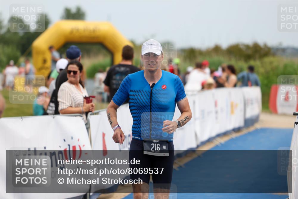 22.06.2025 - Viking Triathlon Michael Strokosch http://msf.ph/oto/8069537 22.06.2025 15:17:35 Ziel 216 meine-sportfotos.de