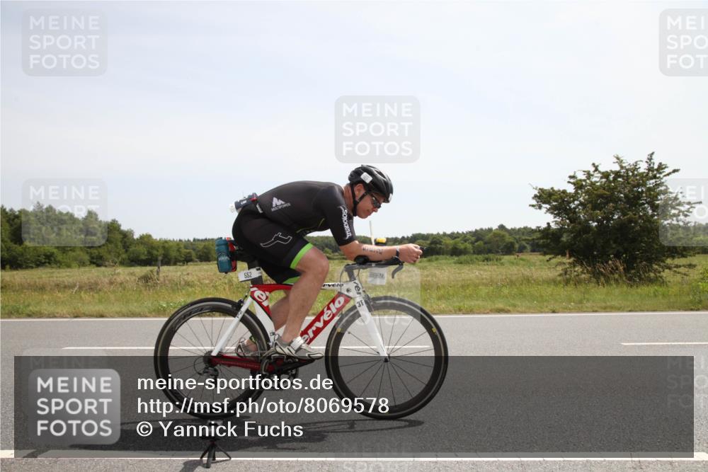 22.06.2025 - Viking Triathlon Yannick Fuchs http://msf.ph/oto/8069578 22.06.2025 12:10:17 Radfahren 57, 152, 171, 295, 332, 540, 552 meine-sportfotos.de