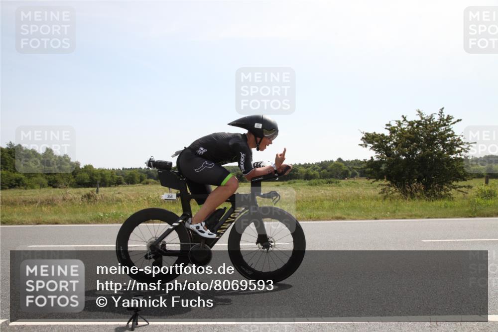 22.06.2025 - Viking Triathlon Yannick Fuchs http://msf.ph/oto/8069593 22.06.2025 11:37:01 Radfahren 219, 328, 356 meine-sportfotos.de