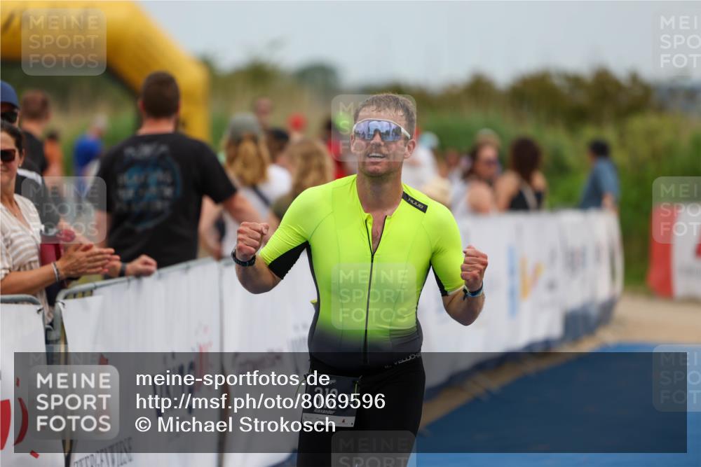 22.06.2025 - Viking Triathlon Michael Strokosch http://msf.ph/oto/8069596 22.06.2025 15:17:59 Ziel 312 meine-sportfotos.de