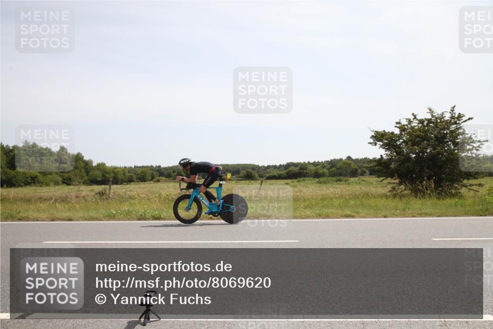22.06.2025 - Viking Triathlon Yannick Fuchs http://msf.ph/oto/8069620 22.06.2025 12:10:39 Radfahren 23, 188, 306 meine-sportfotos.de