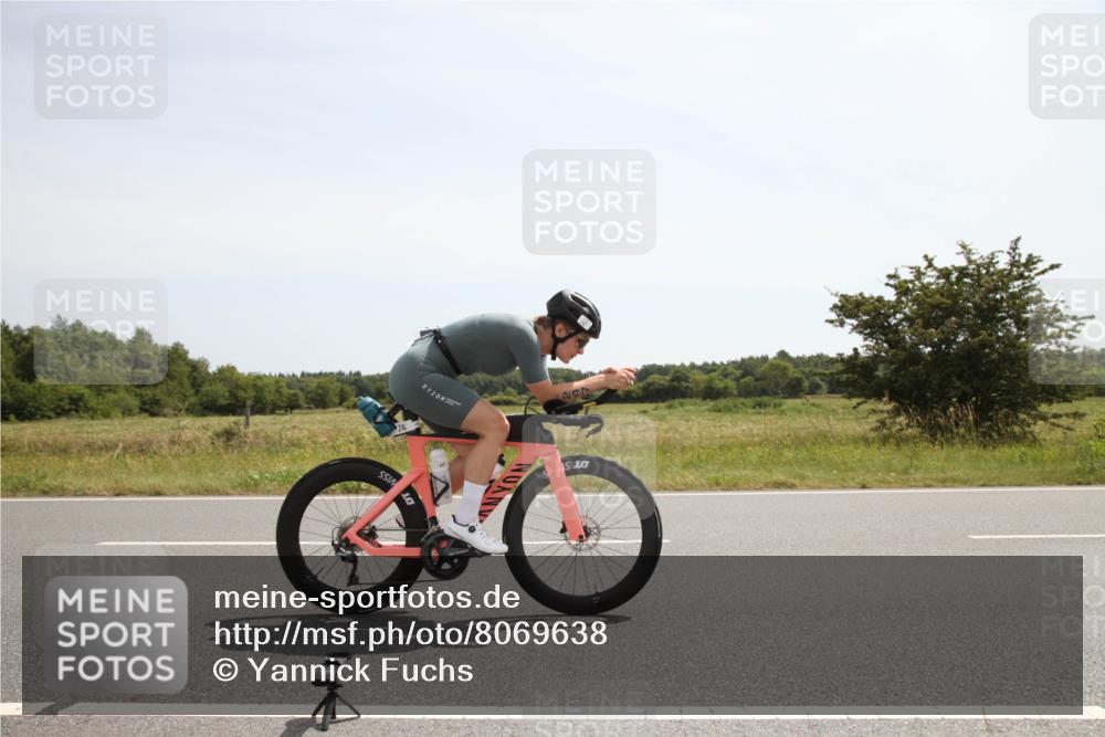 22.06.2025 - Viking Triathlon Yannick Fuchs http://msf.ph/oto/8069638 22.06.2025 12:10:45 Radfahren 23, 106, 116, 247 meine-sportfotos.de