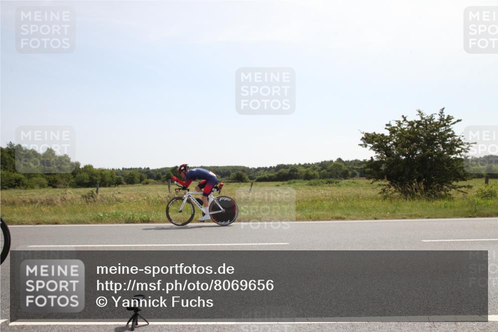 22.06.2025 - Viking Triathlon Yannick Fuchs http://msf.ph/oto/8069656 22.06.2025 11:37:30 Radfahren 55, 63, 244, 342, 607, 631 meine-sportfotos.de