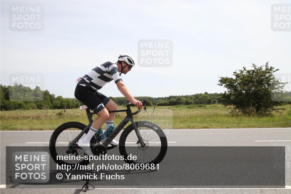 22.06.2025 - Viking Triathlon Yannick Fuchs http://msf.ph/oto/8069681 22.06.2025 12:11:12 Radfahren 107, 643, 658 meine-sportfotos.de