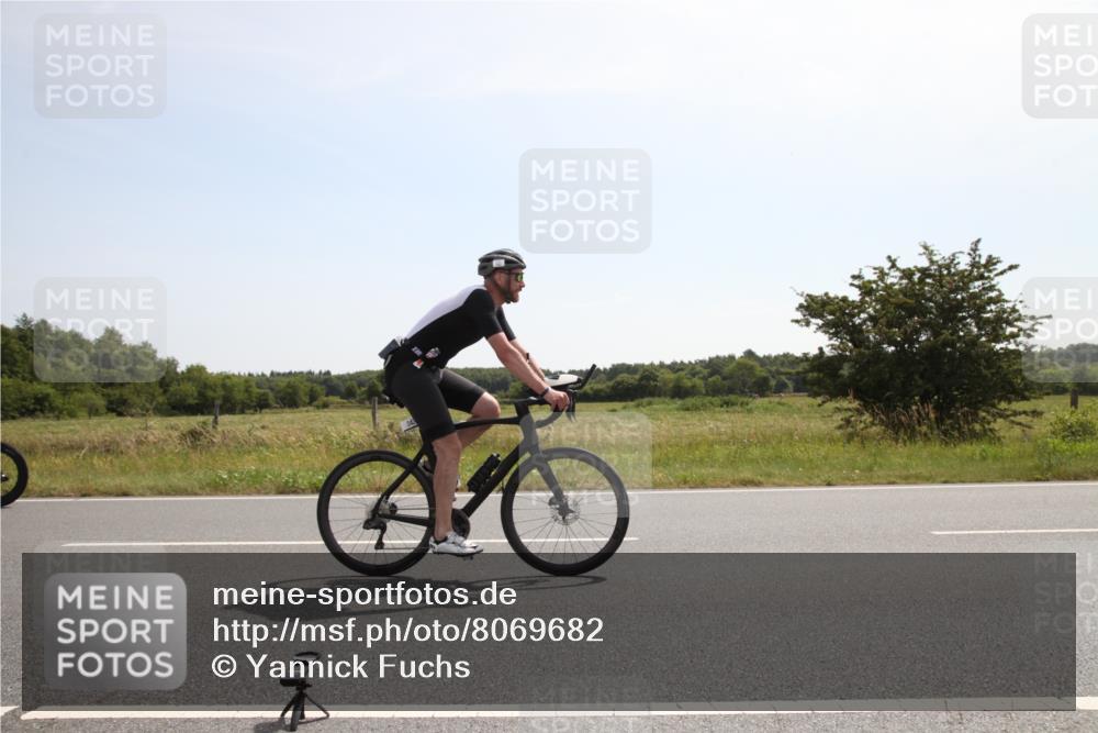 22.06.2025 - Viking Triathlon Yannick Fuchs http://msf.ph/oto/8069682 22.06.2025 11:37:32 Radfahren 55, 63, 244, 342, 607, 631 meine-sportfotos.de