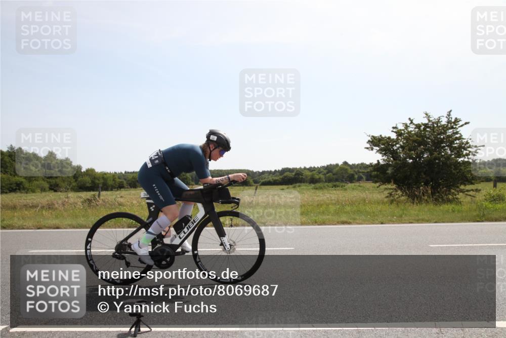 22.06.2025 - Viking Triathlon Yannick Fuchs http://msf.ph/oto/8069687 22.06.2025 11:37:33 Radfahren 16, 55, 63, 244, 342, 607, 631 meine-sportfotos.de