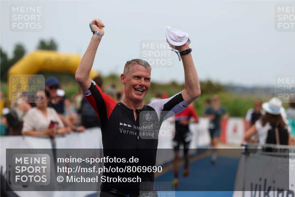22.06.2025 - Viking Triathlon Michael Strokosch http://msf.ph/oto/8069690 22.06.2025 15:18:24 Ziel 164, 235, 247, 300 meine-sportfotos.de