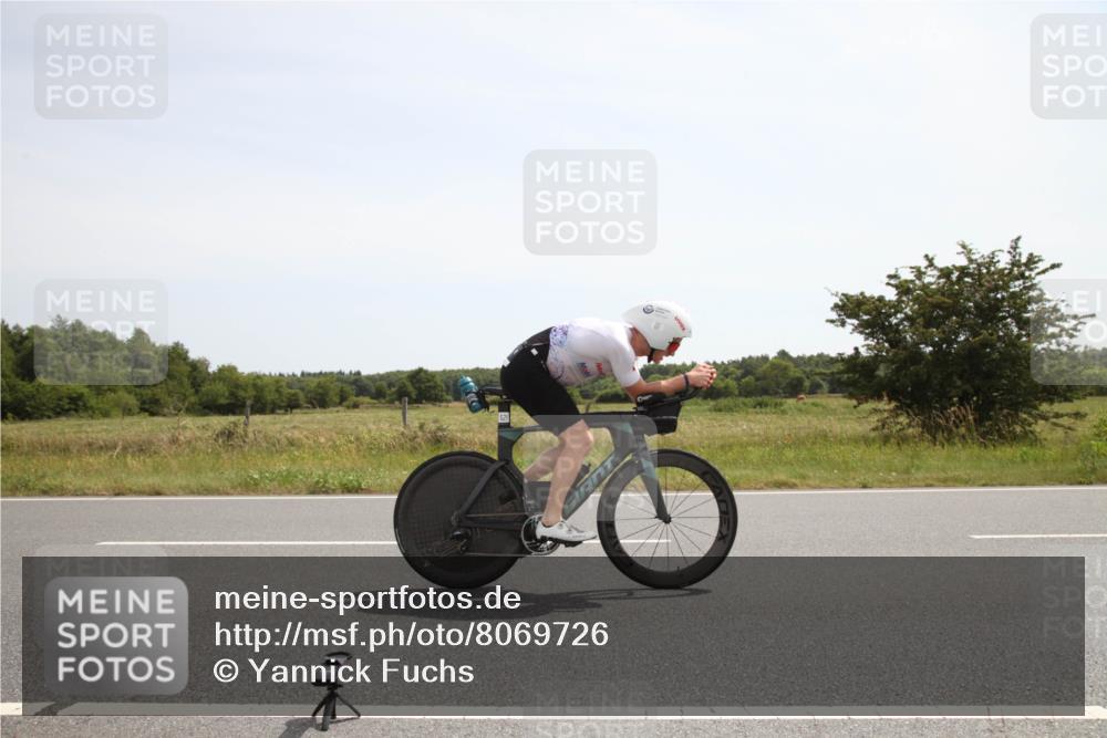 22.06.2025 - Viking Triathlon Yannick Fuchs http://msf.ph/oto/8069726 22.06.2025 12:11:33 Radfahren 235, 389, 521 meine-sportfotos.de