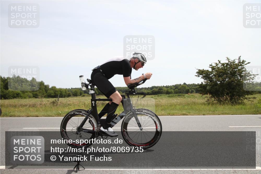 22.06.2025 - Viking Triathlon Yannick Fuchs http://msf.ph/oto/8069735 22.06.2025 12:11:42 Radfahren 13, 173, 314, 340, 427, 444, 458, 604 meine-sportfotos.de