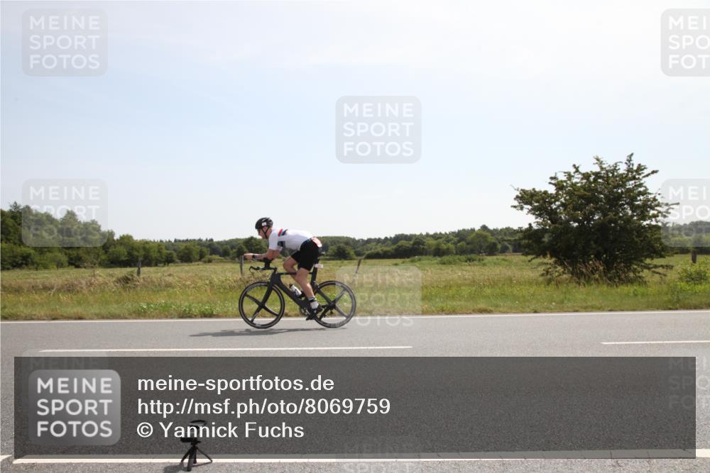 22.06.2025 - Viking Triathlon Yannick Fuchs http://msf.ph/oto/8069759 22.06.2025 11:38:12 Radfahren 71, 243, 549, 609, 629 meine-sportfotos.de