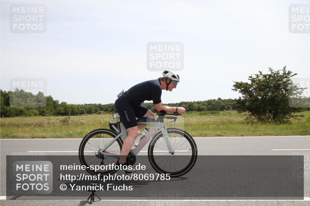 22.06.2025 - Viking Triathlon Yannick Fuchs http://msf.ph/oto/8069785 22.06.2025 12:11:55 Radfahren 110, 449, 475 meine-sportfotos.de