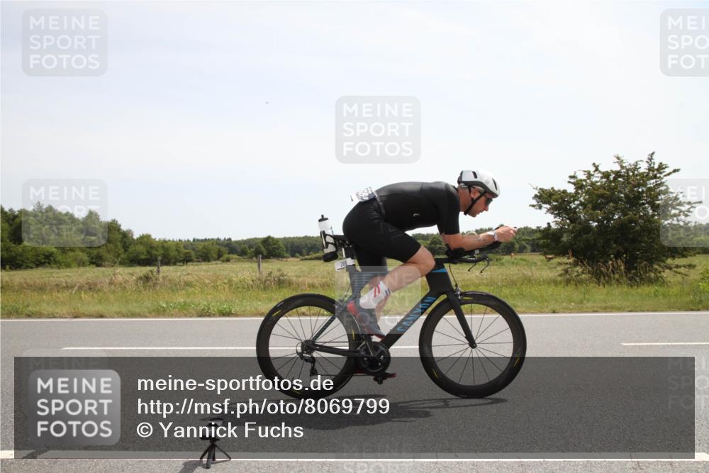 22.06.2025 - Viking Triathlon Yannick Fuchs http://msf.ph/oto/8069799 22.06.2025 12:12:05 Radfahren 266, 403 meine-sportfotos.de