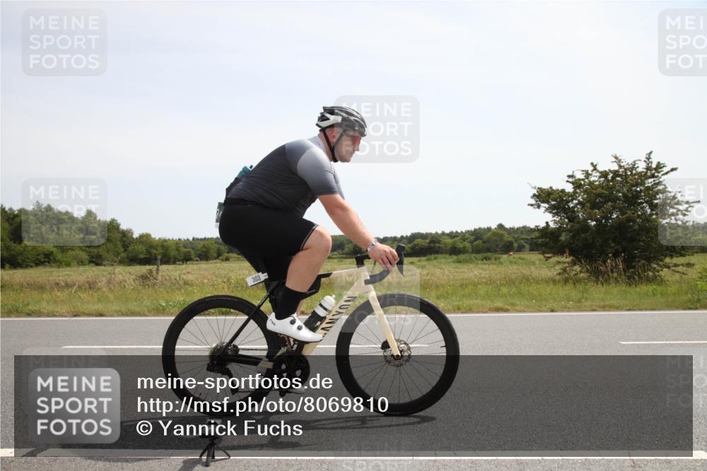 22.06.2025 - Viking Triathlon Yannick Fuchs http://msf.ph/oto/8069810 22.06.2025 12:12:16 Radfahren 303 meine-sportfotos.de