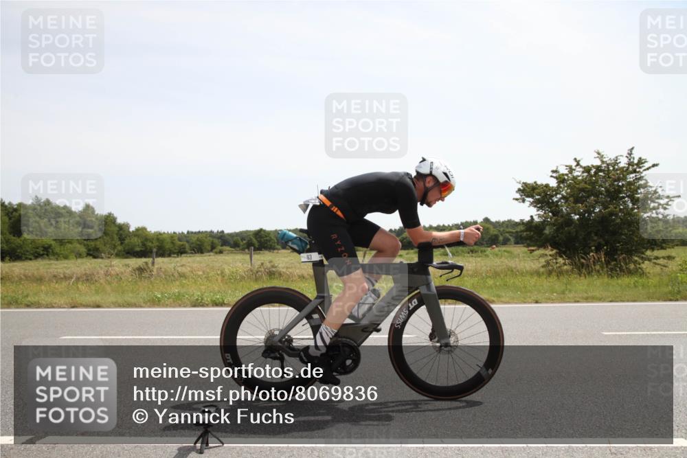 22.06.2025 - Viking Triathlon Yannick Fuchs http://msf.ph/oto/8069836 22.06.2025 12:12:48 Radfahren 93, 287, 659 meine-sportfotos.de