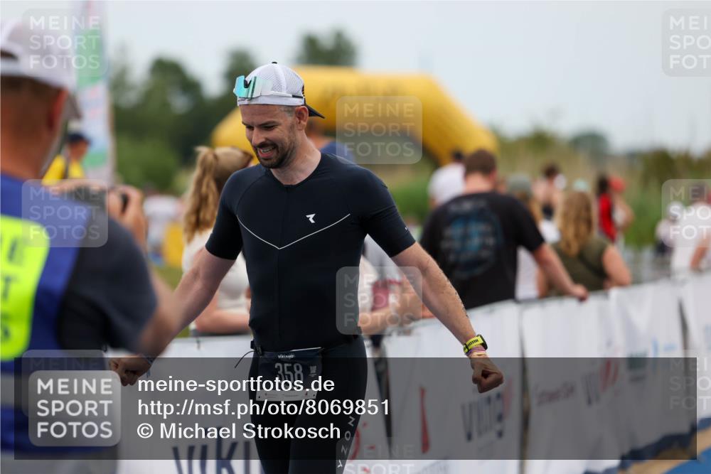 22.06.2025 - Viking Triathlon Michael Strokosch http://msf.ph/oto/8069851 22.06.2025 15:19:31 Ziel 358 meine-sportfotos.de